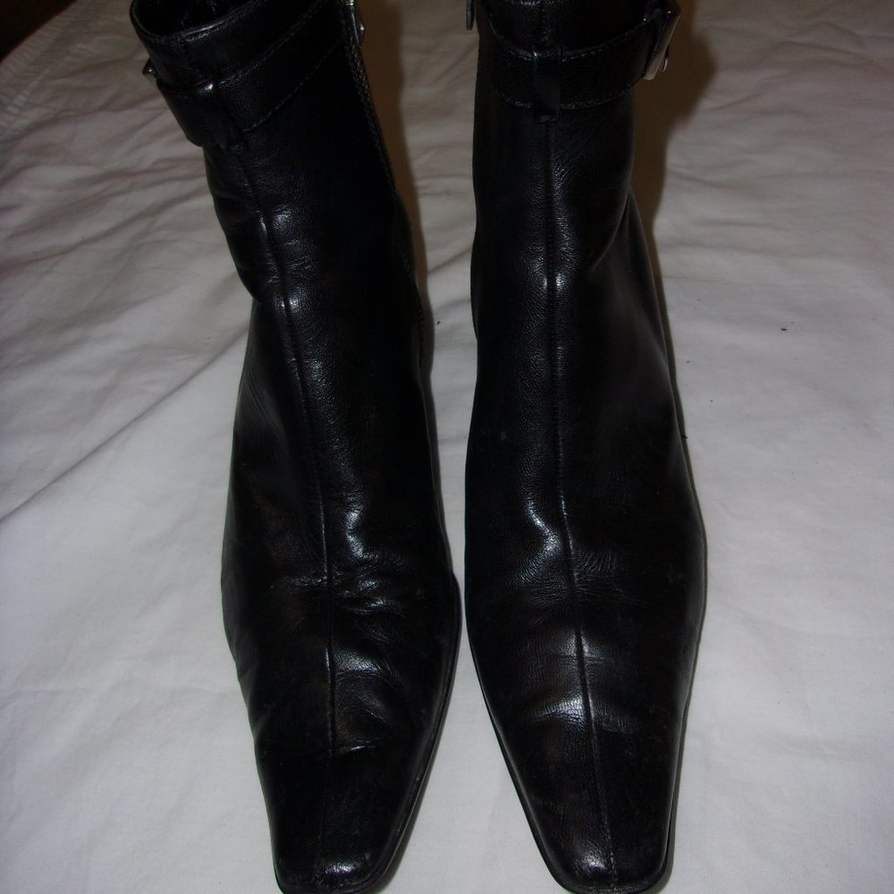 PRADA WOMEN'S BLACK LEATHER ANKLE BOOTS 36 B